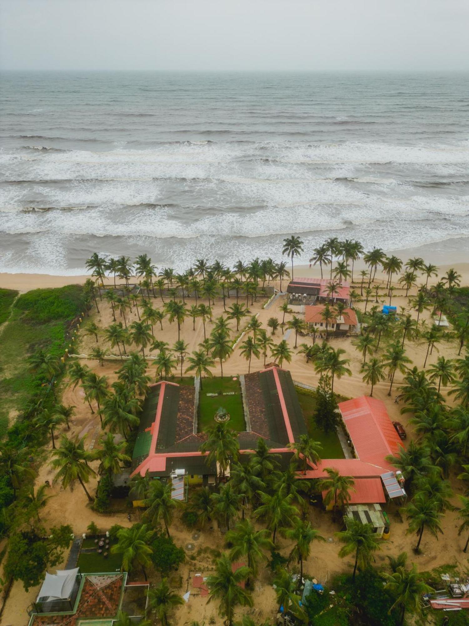 C Roque Beach Resort Colvá Exterior foto